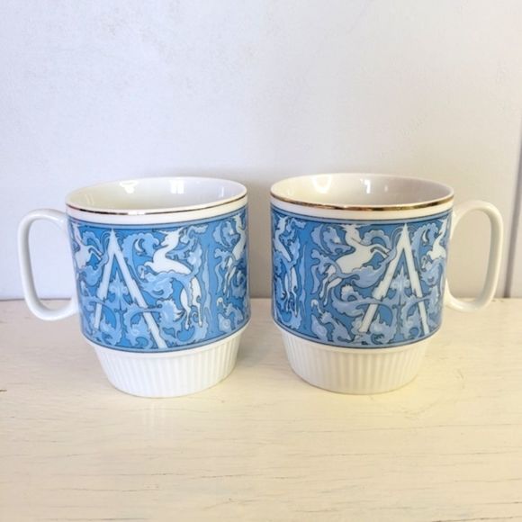 Rare Vintage Unicorn Fantasy 1960s Stacking Mugs in Blue Set of 2 - Picture 2 of 10